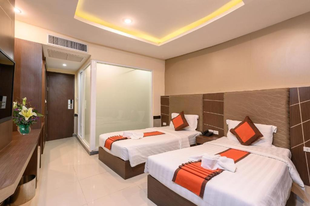 Jomtien Holiday Pattaya Exteriör bild