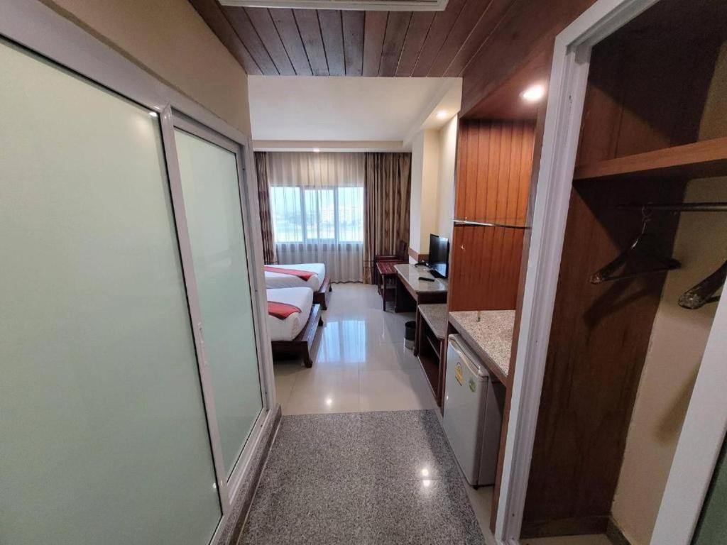 Jomtien Holiday Pattaya Exteriör bild