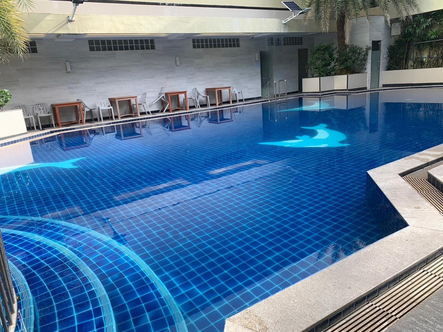 Jomtien Holiday Pattaya Exteriör bild