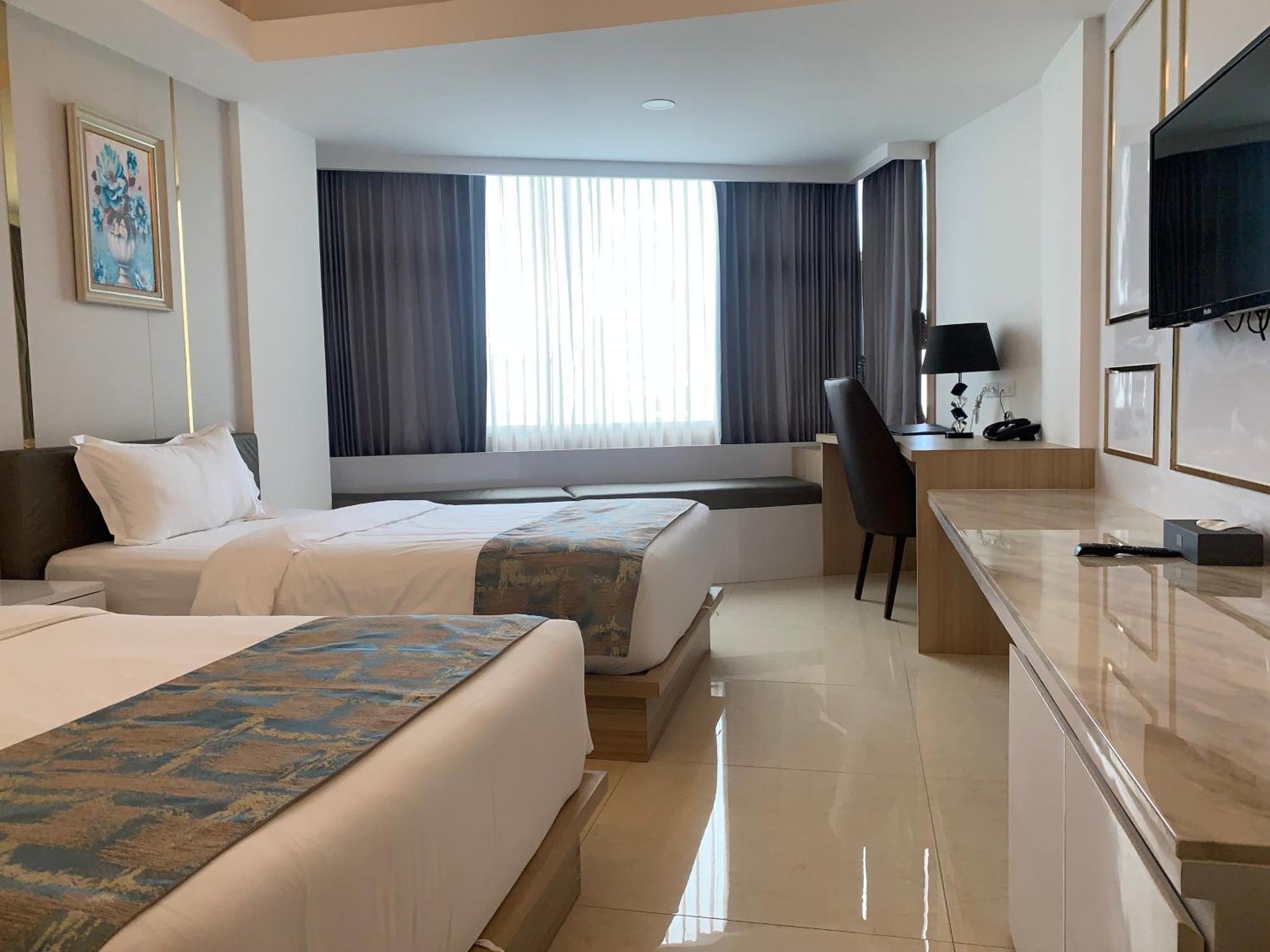 Jomtien Holiday Pattaya Exteriör bild